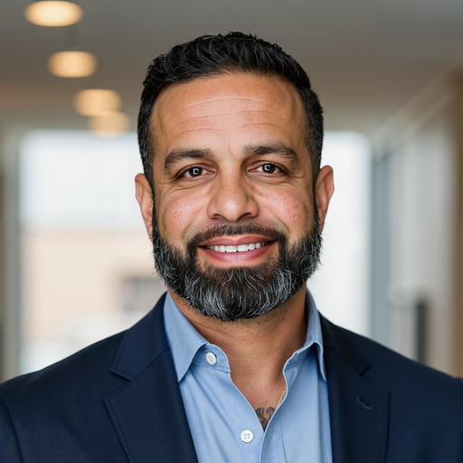 Portrait of Rey Colon, Founder & Chief Executive Officer